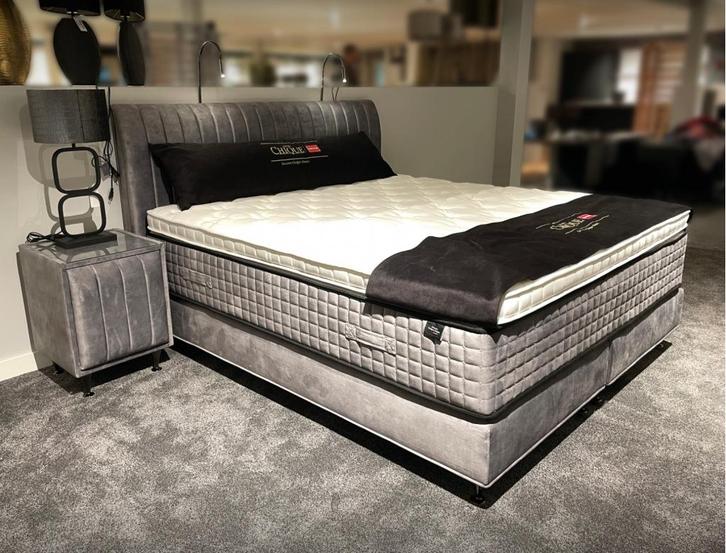 Norma boxspring Valkyrie Hotel Chique (vlak), Huis en Inrichting, Slaapkamer | Matrassen en Bedbodems