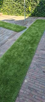 Te koop: 2 nieuwe stroken kunstgras – 65 mm hoog, Ophalen, Nieuw, Minder dan 10 m², Kunstgras
