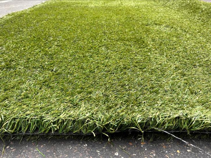 17.5m2 Kunstgras. Super Dik en Zacht! (3.5m x 5m) €140,-, Tuin en Terras, Gras en Kunstgras, Zo goed als nieuw, Kunstgras, 10 tot 20 m²