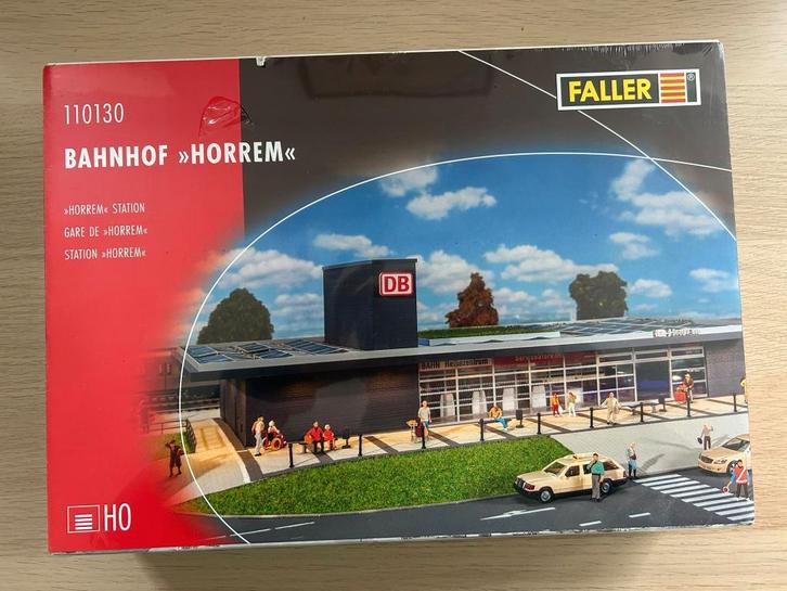 Treinstation (Bahnhof) - Horrem van Faller (HELEMAAL NIEUW), Hobby en Vrije tijd, Modeltreinen | H0, Nieuw, Brug, Tunnel of Gebouw