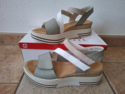Rieker dames sandaal groen/wit maat 40 (Z.G.A.N.), Kleding | Dames, Schoenen, Zo goed als nieuw, Sandalen of Muiltjes, Groen, Ophalen