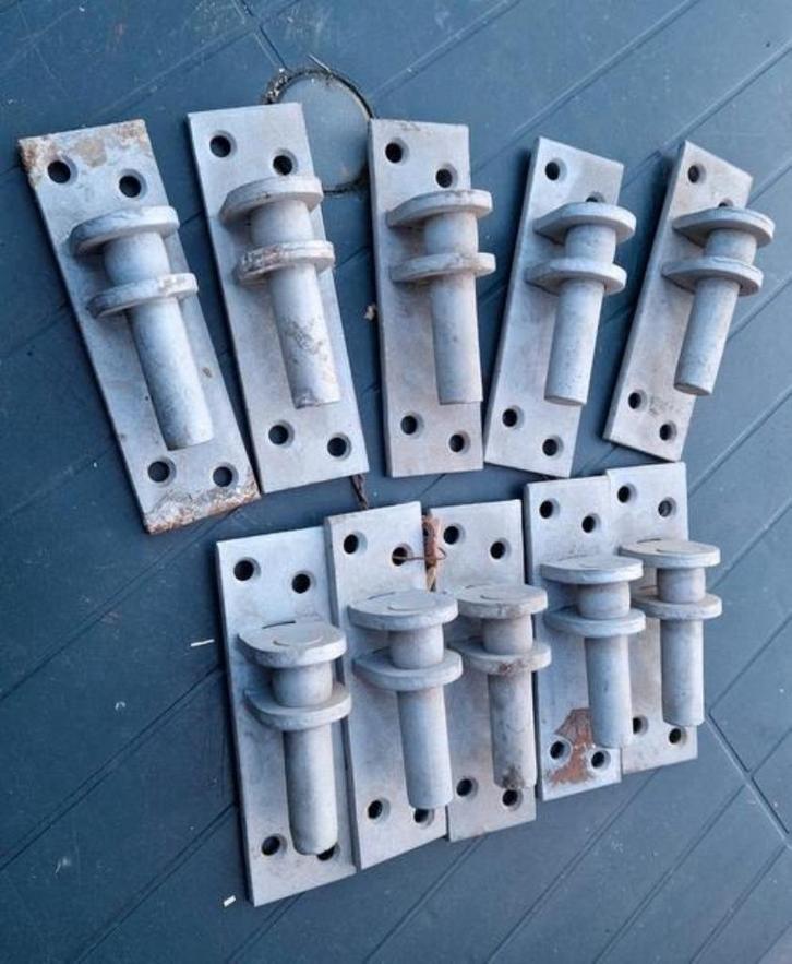 Hang- en sluitwerk tbv een poort, oa 10 duimhengen en platen, Doe-het-zelf en Verbouw, Hang- en Sluitwerk, Scharnier, Ophalen of Verzenden