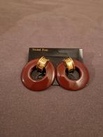 Bruine Hangers met Gouden Accent, Nikkelvrij. Nieuw!, Overige materialen, Bruin, Nieuw, Ophalen of Verzenden