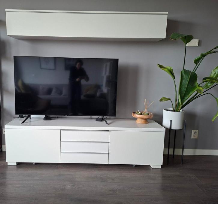 Set van TV meubel en bovenkast, Ikea Besta Burs hoogglans, Huis en Inrichting, Kasten | Televisiemeubels, Zo goed als nieuw, Ophalen