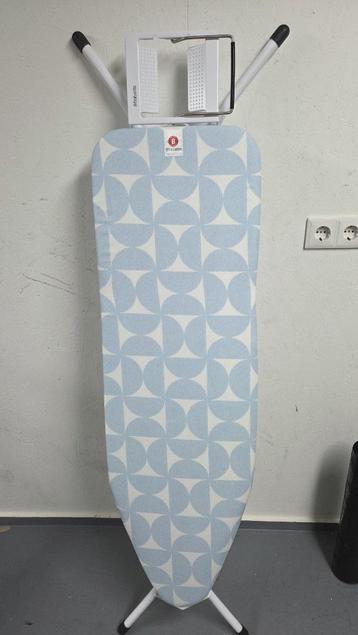 931-202513: Brabantia Strijkplank B  beschikbaar voor biedingen