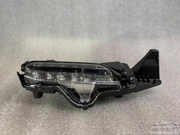 Toyota Yaris Cross 2020+ Dagrijverlichting Rechts Right 8143 beschikbaar voor biedingen
