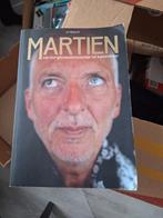 Martien - van burgemeesterszoontje tot kasteelheer, Ophalen of Verzenden, Zo goed als nieuw, Jan Dijkgraaf, Film, Tv en Media