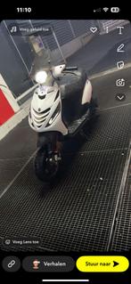 Piaggio zip, Fietsen en Brommers, Scooters | Piaggio, Ophalen, Zo goed als nieuw, Benzine, Zip