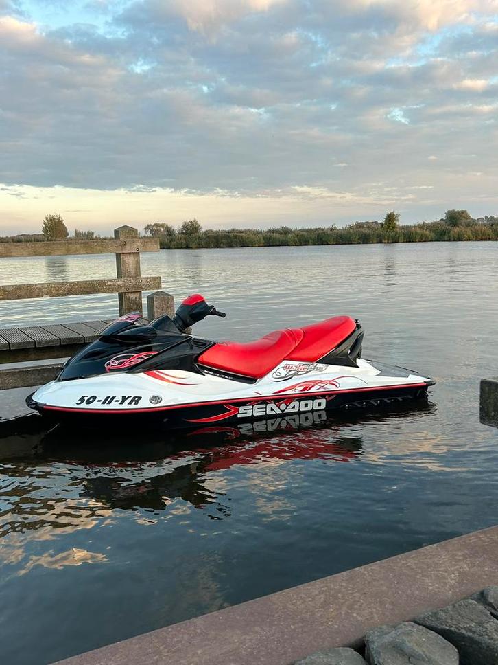 Seadoo rxt 215 + trailer (inruil mogelijk)wakeboard Edition, Watersport en Boten, Jetski's en Waterscooters, Zo goed als nieuw