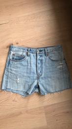 Short kortebroek Levi’s 501 maat S, Kleding | Dames, Spijkerbroeken en Jeans, Blauw, Nieuw, Ophalen of Verzenden, W28 - W29 (confectie 36)
