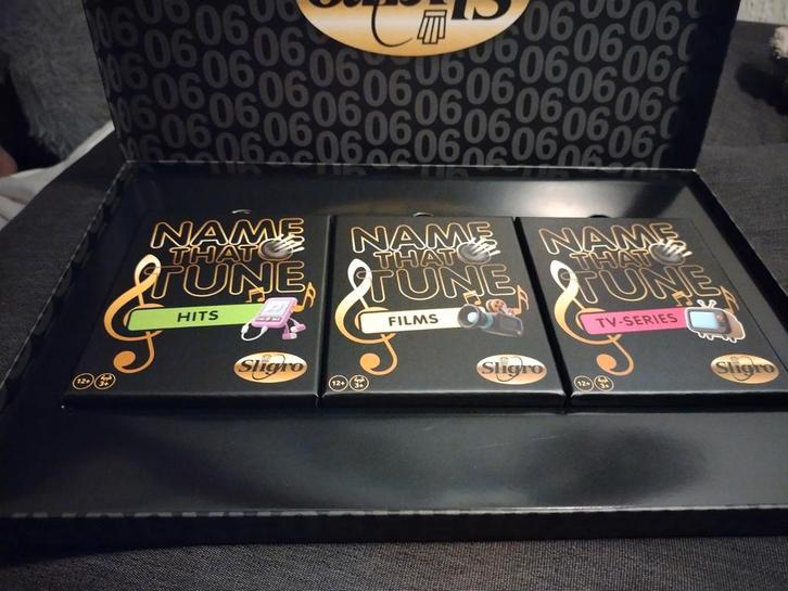 Doos name that tune kaartspellen, nieuw, Hobby en Vrije tijd, Gezelschapsspellen | Kaartspellen, Nieuw, Ophalen of Verzenden
