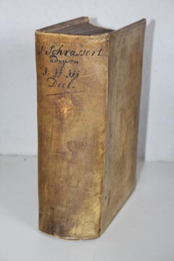 Drie delen juridisch werk uit 1740/1744 in perkamenten band  beschikbaar voor biedingen