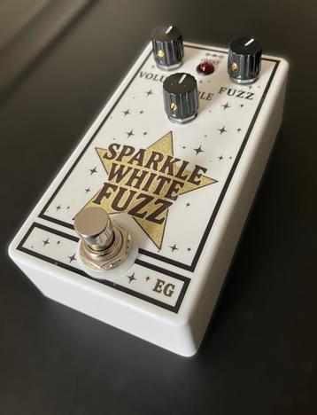 Sparkle White Fuzz beschikbaar voor biedingen