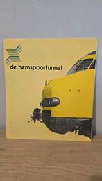 Ns folders De hemspoortunnel, Verzamelen, Spoorwegen en Tramwegen, Ophalen of Verzenden, Zo goed als nieuw, Trein, Overige typen