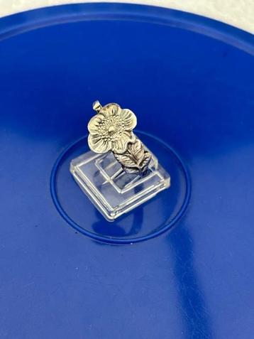 Handgemaakte spoon ring "flowerpower 1" beschikbaar voor biedingen