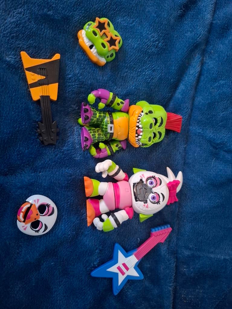 Five nights at freddy's glamrocks. Chika en monty., Verzamelen, Ophalen of Verzenden, Nieuw, Pop, Levensecht of Reborn