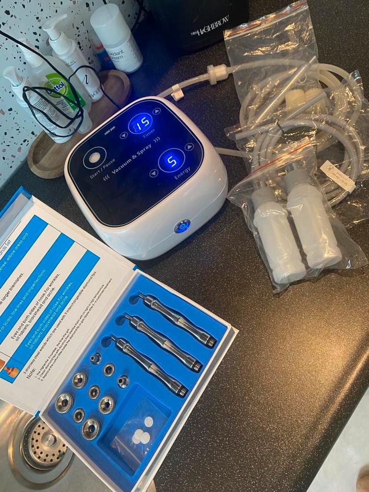Microdermabrasie, vacuum en spray apparaat, Witgoed en Apparatuur, Persoonlijke-verzorgingsapparatuur, Zo goed als nieuw, Ophalen