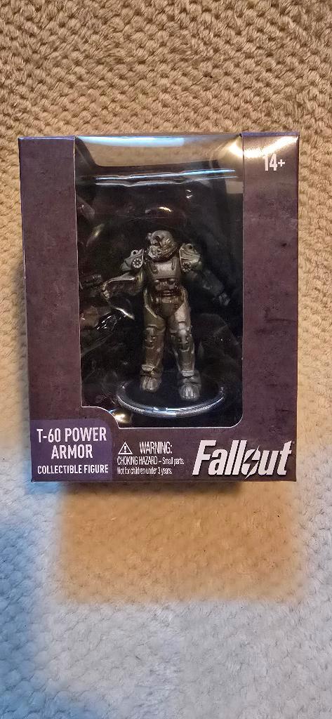 Fallout Set: Vault Boy + T-60 Power Armor Figuur (2 stuks), Verzamelen, Poppetjes en Figuurtjes, Nieuw, Ophalen