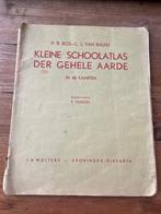 Kleine schoolatlas der gehele aarde. 44ste druk 1953., Gelezen, J.B. Wolters - Groningen, Ophalen of Verzenden, Landkaart