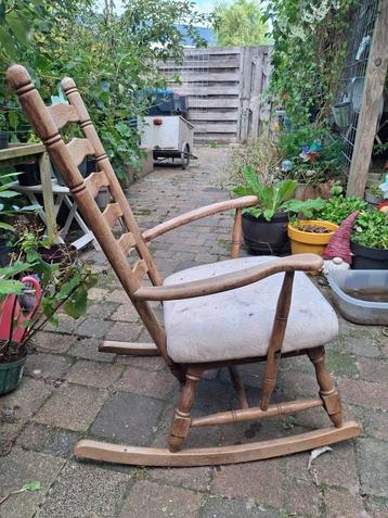 Schommelstoel  beschikbaar voor biedingen