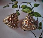 Goudkleurige clips oorbellen, Ophalen of Verzenden, Gebruikt, Goud, Overige materialen