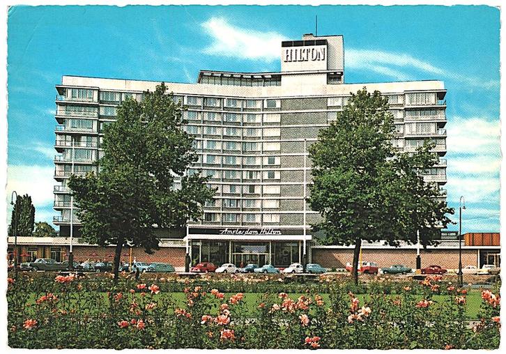 910916 Amsterdam Hilton Wederopbouw Gelopen met Postzegel, Verzamelen, Ansichtkaarten | Nederland, Gelopen, Noord-Holland, 1960 tot 1980
