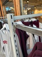 2 Kledingrekken op Wielen - Praktisch & Handig!, Kleding | Dames, Kledingrekken, Ophalen of Verzenden, Met wielen, Gebruikt