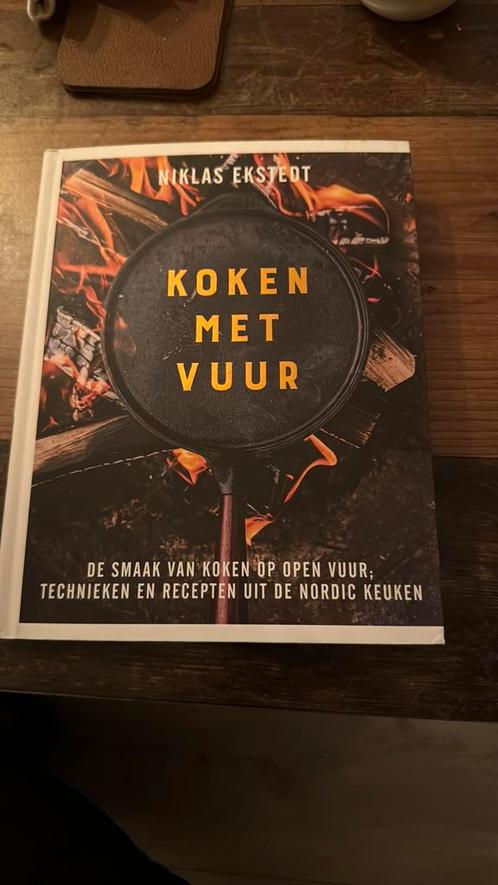 Niklas Ekstedt - Koken met vuur, Boeken, Kookboeken, Zo goed als nieuw, Ophalen of Verzenden
