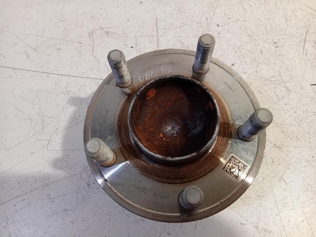 Wielnaaf rechts achter Ford Puma, Onderdelen@venauto.nl, Van der Ven Autorecycling B.V., Gebruikt, Ettenseweg 76, 4706 PB Roosendaal, The Netherlands