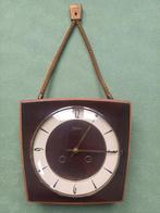 Vintage wandklok merk zentra, Huis en Inrichting, Woonaccessoires | Klokken, Ophalen of Verzenden, Gebruikt