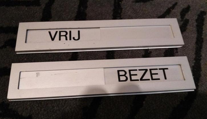 Schuifbordje Vrij - Bezet aluminium magnetisch, Doe-het-zelf en Verbouw, Hang- en Sluitwerk, Gebruikt, Overige typen, Overige materialen