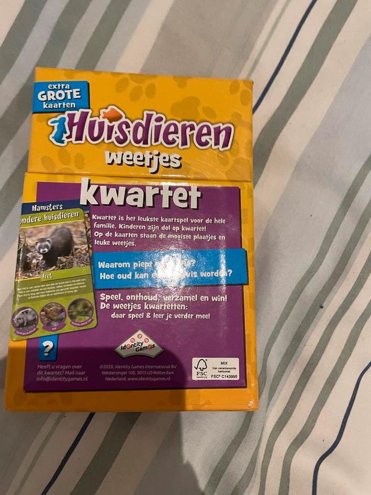 Huisdieren Weetjes Kwartet - Extra Grote Kaarten, Hobby en Vrije tijd, Gezelschapsspellen | Kaartspellen, Zo goed als nieuw, Drie of vier spelers