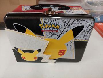 Pokémon celebrations collector chest  beschikbaar voor biedingen