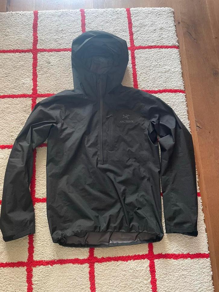 Arcteryx alpha sl anorak, Caravans en Kamperen, Regenkleding, Zo goed als nieuw, Regenjas, Heren, Ophalen of Verzenden