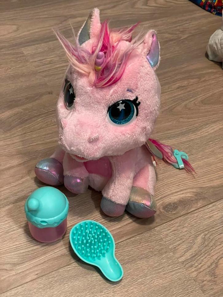 Schattige interactieve baby eenhoorn unicorn knuffel, Kinderen en Baby's, Speelgoed | Poppen, Zo goed als nieuw, Ophalen of Verzenden