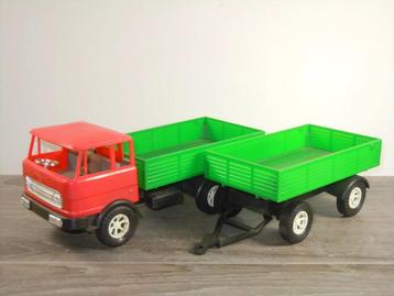 Fiat 170 Truck & Trailer - Adler Toys - Plastic Model  beschikbaar voor biedingen
