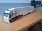 Iveco met oplegger, Hobby en Vrije tijd, Modelauto's | 1:50, Ophalen of Verzenden, Nieuw, Bus of Vrachtwagen, Wsi