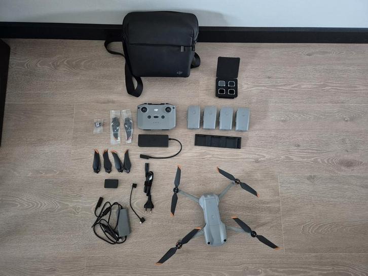 DJI Air 2S Fly More Combo - incl. 5 Accu's & Autolader, Audio, Tv en Foto, Drones, Zo goed als nieuw, Drone met camera, Ophalen of Verzenden