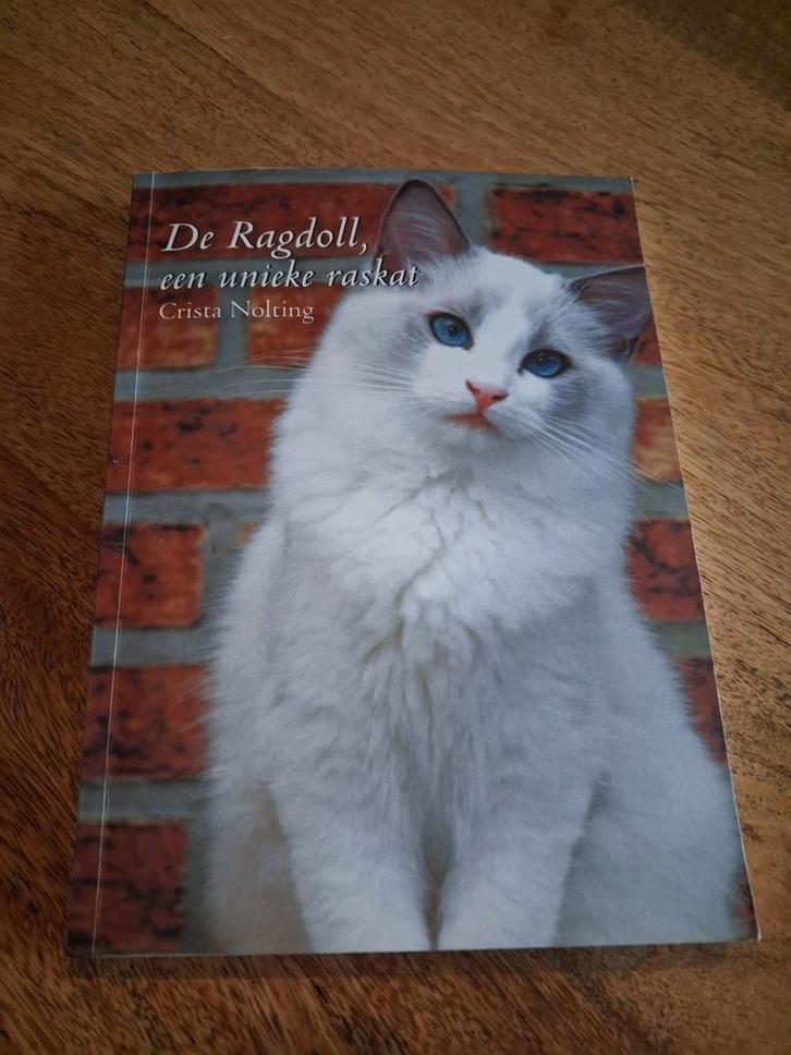 Boek: De Ragdoll, een unieke raskat, Boeken, Dieren en Huisdieren, Gelezen, Katten, Ophalen of Verzenden