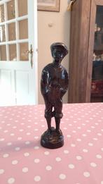 Antiek bronzen beeldje van een jongen, Antiek en Kunst, Kunst | Beelden en Houtsnijwerken, Ophalen of Verzenden