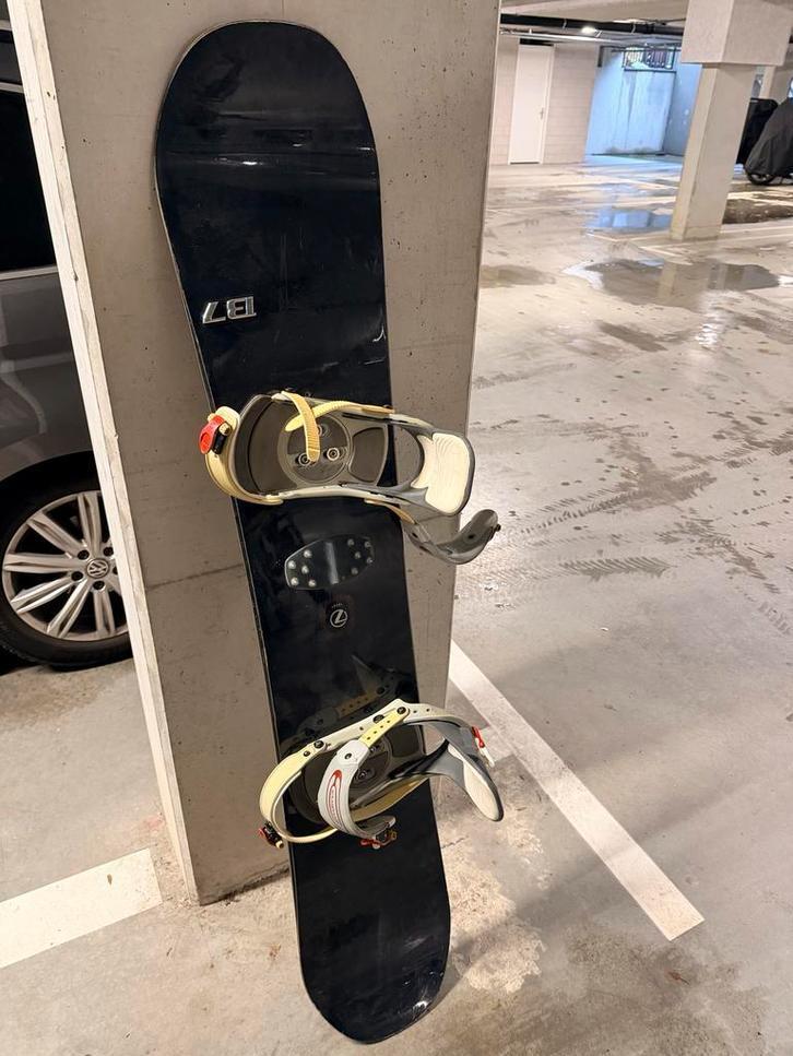 Nitro snowboard 159 cm met Burton bindingen, Sport en Fitness, Snowboarden, Gebruikt, Board, Ophalen of Verzenden