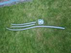 Trapleuningen + bevestigingbeugels, Doe-het-zelf en Verbouw, Ladders en Trappen, Ophalen, Zo goed als nieuw, Minder dan 2 meter