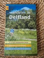 Wandelen in Delfland - Wandelgids Cock Hazeu, Overige merken, Fiets- of Wandelgids, Ophalen of Verzenden, Zo goed als nieuw