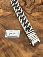 “ESTHER SMALL” buddha to buddha 23,5cm maat: F+, Sieraden, Tassen en Uiterlijk, Armbanden, Ophalen of Verzenden, Zo goed als nieuw