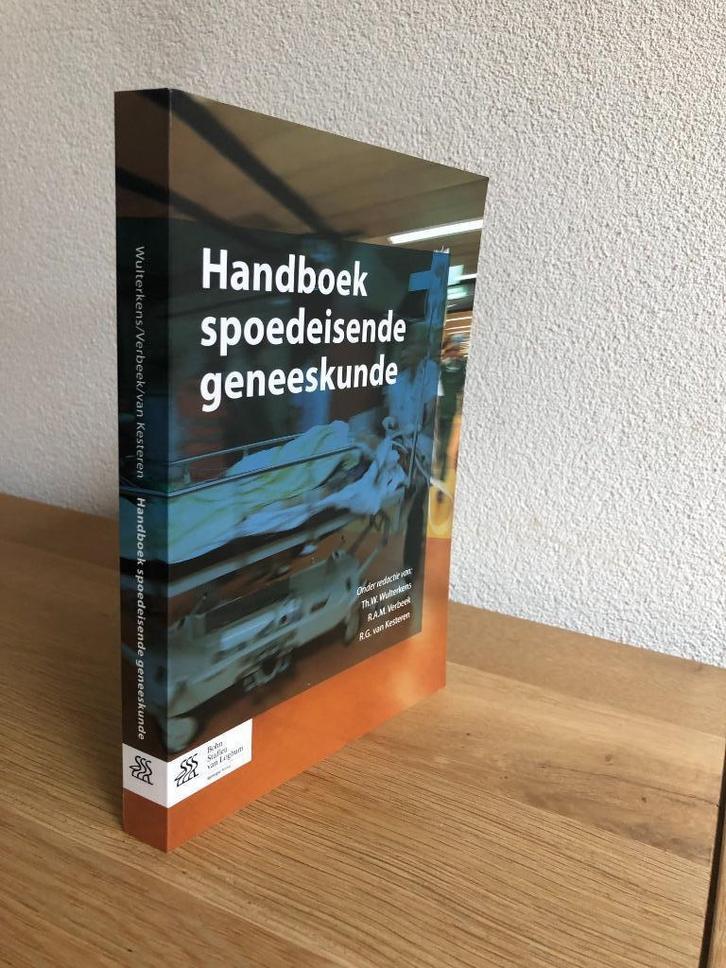 Handboek Spoedeisende Geneeskunde 2013, Boeken, Studieboeken en Cursussen, Zo goed als nieuw, HBO, Ophalen of Verzenden