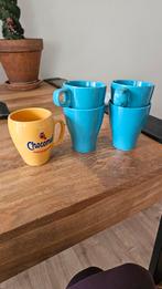 Gratis Kopjes: 4 Blauw & 1 Chocomel - Nieuwegein, Ophalen, Gebruikt, Keramiek, Effen