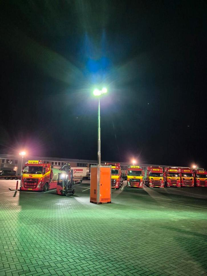 Mobiele Lichtmast te Koop, Zakelijke goederen, Machines en Bouw | Liften, Steigers en Ladders, Ophalen of Verzenden