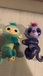 2 vinger poppetjes 1 aap en 1 luiaard doen het nog heel goed, Ophalen, Zo goed als nieuw