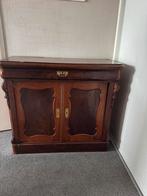 Gratis antieke kast opknapper, Antiek en Kunst, Antiek | Meubels | Kasten, Ophalen