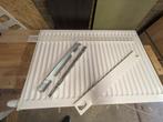 Radiator 90x60cm met ophangbeugels en thermostaatkraan, Doe-het-zelf en Verbouw, Verwarming en Radiatoren, Ophalen